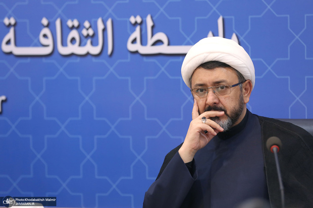 کمساری: گفتمان حضرت امام پایه هویت نظام است/ هر کسی داعیه انقلابی بودن دارد باید در مسیر خط امام حرکت کند/ به تعبیر مقام معظم رهبری، انگشت اشاره امام همچنان راهنماست