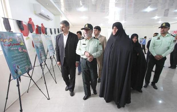 نمایشگاه آشنایی با تهدیدهای فضای مجازی در بوشهر گشایش یافت