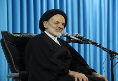 ظهور جبهه حق در قالب هنر راه مبارزه با دشمن است