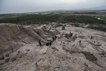 بیش از 23 هزار نفر از تپه های باستانی کنارصندل بازدید کردند