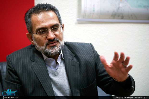 پاسخ وزیر ارشاد دولت احمدی نژاد به سوالی در مورد  حضور اعضای ستاد یک کاندیدا در شورای نگهبان