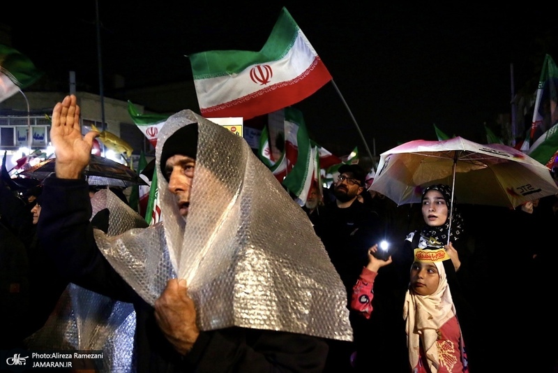 پنجاه و‌ یکمین اجتماع پر شور مردم در میدان شهدا