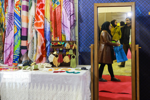 صنعت نساجی در اصفهان با تاسیس شهرک پوشاک رونق می‌گیرد