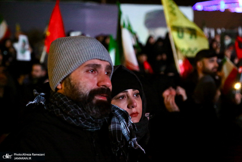 تجمع مردمی در میدان انقلاب اسلامی تهران