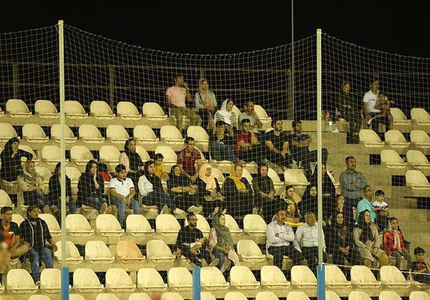 تماشای فوتبال ساحلی برای بانوان بوشهری ممنوع شد