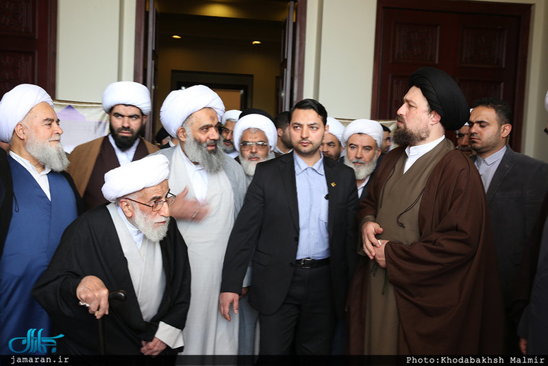 حاشیه تجدید میثاق هیأت رئیسه و اعضای مجلس خبرگان رهبری با آرمان های امام خمینی (س)