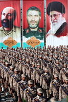 مراسم رژه نیروهای مسلح در جوار حرم مطهر امام خمینی(س)