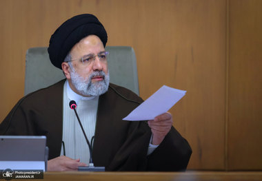 واکنش رئیسی به انتقادات از دولت: در دنیا وقتی دولتی در انتخابات سرکار می‌آید بقیه تلاش می‌کنند او موفق شود، نه اینکه با قلم زدن بیجا و حرف زدن‌های نادرست مردم را ناامید کرد