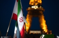 حضور آزادی خواهان و ایرانیان مقیم فرانسه برای حمایت از ایران در کنار برج ایفل  (7)