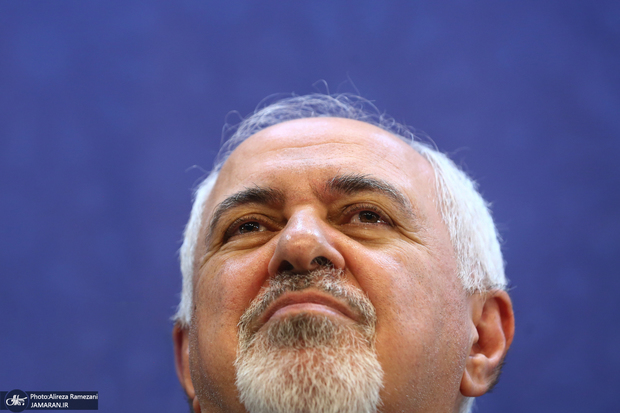 محمدجواد ظریف: در رابطه با روسیه از عشق و نفرت‌ احساسی پرهیز کنیم/ برخی توقعات ما از کنشگران بین‌المللی براساس تصورات غیرواقعی است
