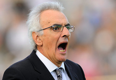 سرمربی تیم ملی فوتبال قطر استعفا داد

