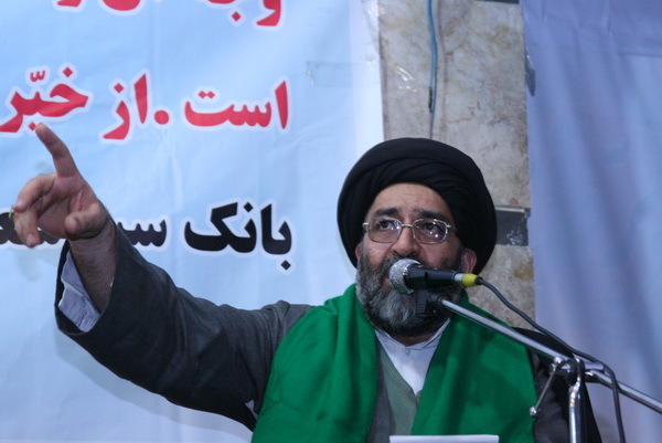 خطیب جمعه ورامین: قیام 15 خرداد مبین هویت دینی انقلاب است