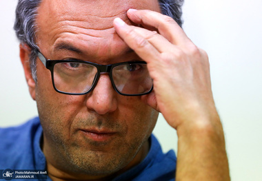 احسان شریعتی: اصلاح‌طلبانِ درون قدرت هیچ چشم‌انداز جدی‌ای ارائه نداده‌اند/ 
شعار «رضاشاه روحت شاد» تمایل به سمت ارتجاع بود/ سیاست قهر با صندوق رأی موفقیت آمیز نبوده است