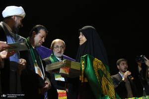 مراسم عقد زوج های جوان فسایی با حضور خادمین امام رضا (ع)