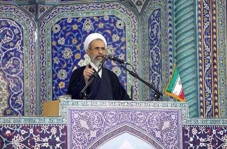 امام جمعه موقت قم: در انتخابات اخلاق فدای مطامع زودگذر دنیا نشود