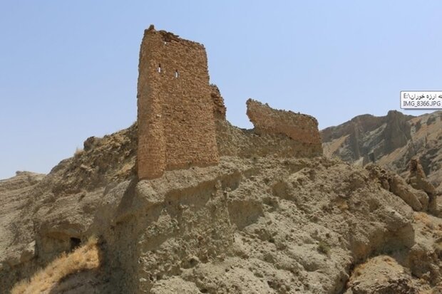 مطالعات طرح مرمت قلعه ارزه خوران ماهنشان انجام شد