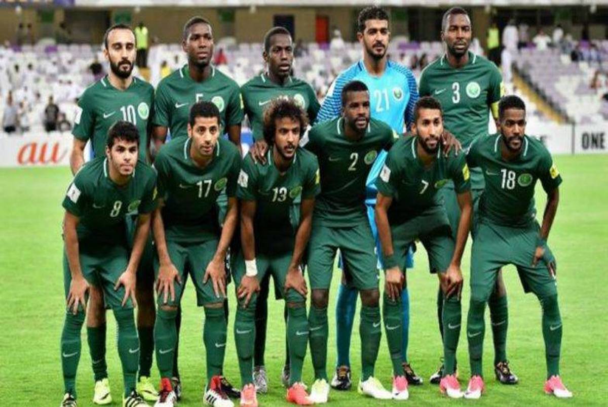 خطر از بیخ گوش تیم ملی فوتبال عربستان گذشت + تصاویر و فیلم
