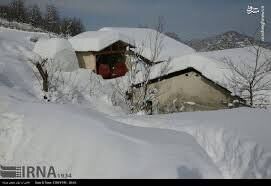 خدمت رسانی به مردم بخش کوهستانی دیلمان  با وجود برف سنگین ادامه دارد