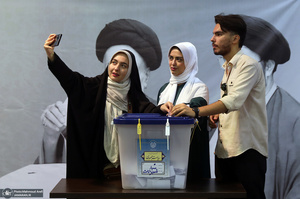انتخابات ریاست جمهوری چهاردهم در حسینیه جماران - 7