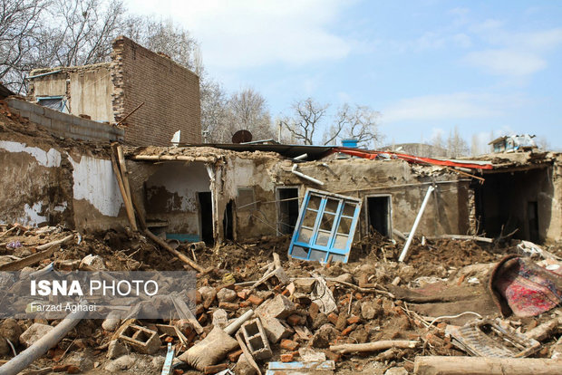 13 واحد تخریب شده سیل در روستای چنار آماده تحویل است