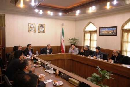 استاندار اصفهان: تصمیمات شتابزده بعضی بانک ها، بخش خصوصی را ناامید می کند