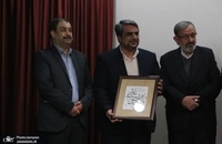 دیدار جمعی از هنرمندان هنرهای تجسمی با مدیر مؤسسه تنظیم ونشر آثار امام خمینی (س) اصفهان
