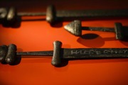  شمشیر 1 هزارساله وایکینگ ها در حاشیه دریاچه سوئد کشف شد+ عکس