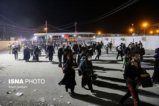 بازگشت ۲۲۰ هزار نفر زائر طی روز گذشته از مرز مهران