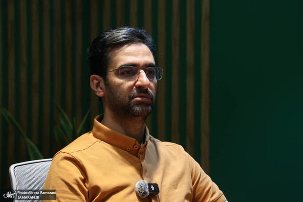 هشدار آذری جهرمی: مبادا خیابان‌ها خالی شود