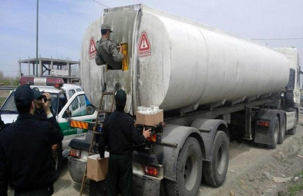 کامیون حامل سوخت قاچاق در بیجار توقیف شد