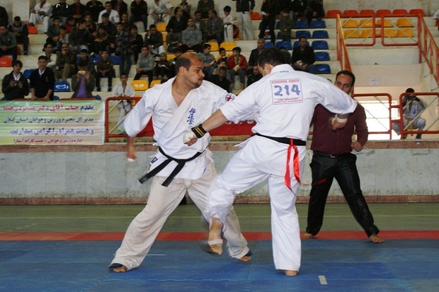 مسابقات کاراته ایران و آذربایجان در آستارا آغاز شد