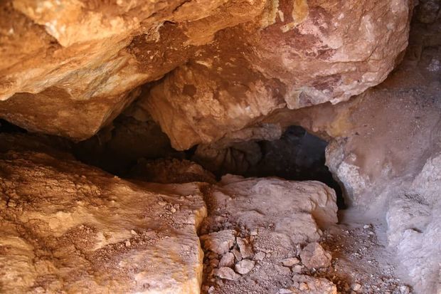 کشف بیش از ۲ تن سنگ معدن سرب در اسفراین