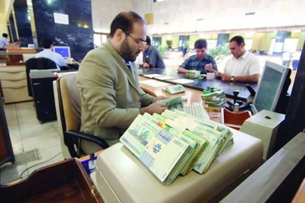 بانک های کرمان به مصوبات بانک مرکزی عمل نمی کنند