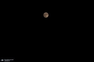 پدیده نادر «ابر ماه خاویاری»