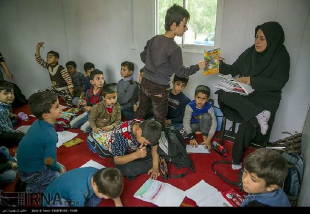 مدارس کانکسی مناطق زلزله زده تا مهر باید جمع آوری شود
