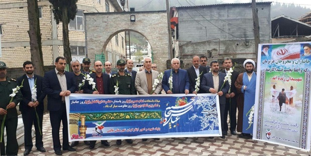 مسئولان تالش با شهدای دفاع مقدس تجدید پیمان کردند