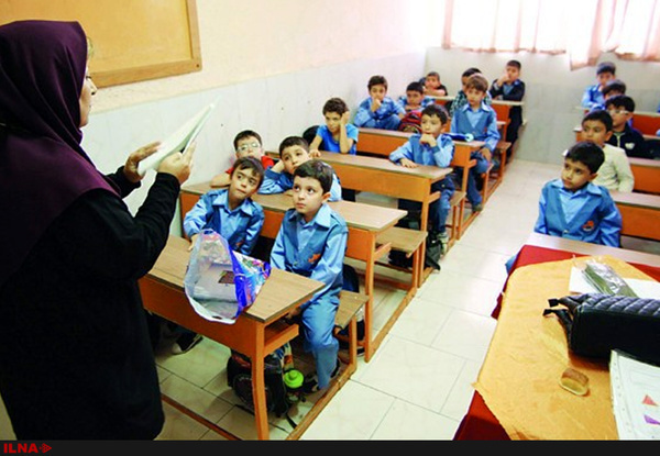 برکناری مدیر مدرسه‎ای در  یزد به دلیل تراشیدن موی سر دانش آموزان