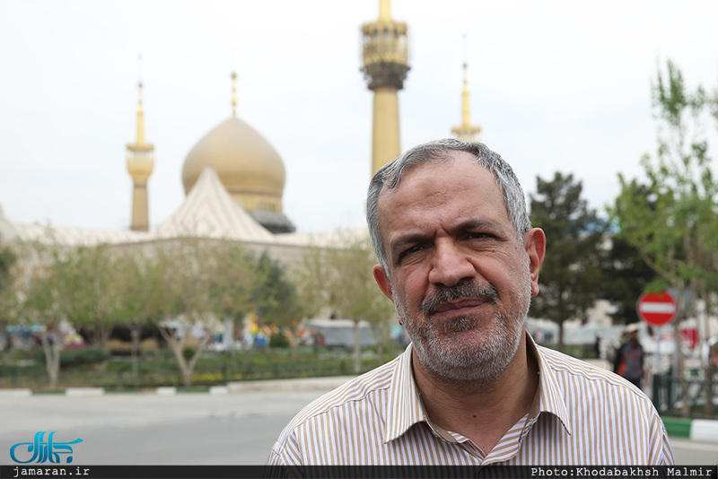 بازدید احمد مسجد جامعی از نمایشگاه «عطر یاس» در حرم مطهر امام خمینی(س)-2