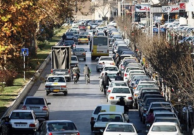 900 هزار فضای توقف خودرو در حاشیه معابر شهر تهران وجود دارد
