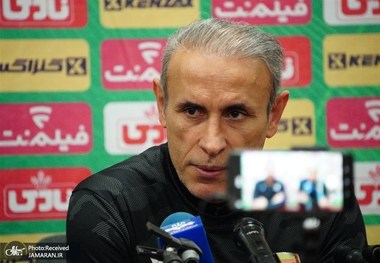 تمدید قرارداد گل محمدی با فولاد 