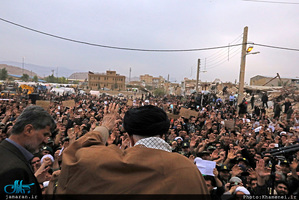 بازدید سرزده رهبر معظم انقلاب از مناطق زلزله‌زده استان کرمانشاه
