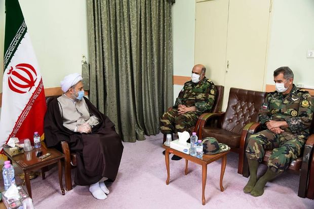 امام جمعه شیراز: نوآوری‌های ارتش در مواجهه با کرونا دلگرم‌کننده است