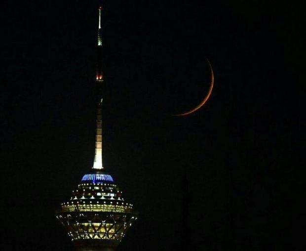 هلال ماه ذی الحجه در آسمان تهران + تصویر