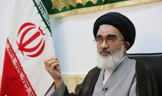 عزت و افتخار ایران اسلامی به برکت ایستادگی و مقاومت است
