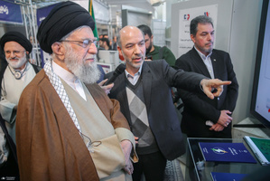 بازدید رهبر معظم انقلاب از نمایشگاه توانمندی‌های تولید داخلی