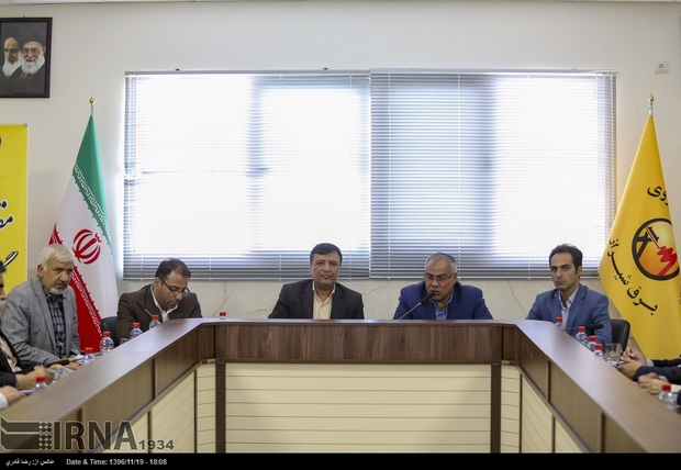 بهره برداری از 15 طرح برق رسانی شیراز به مناسبت دهه فجر