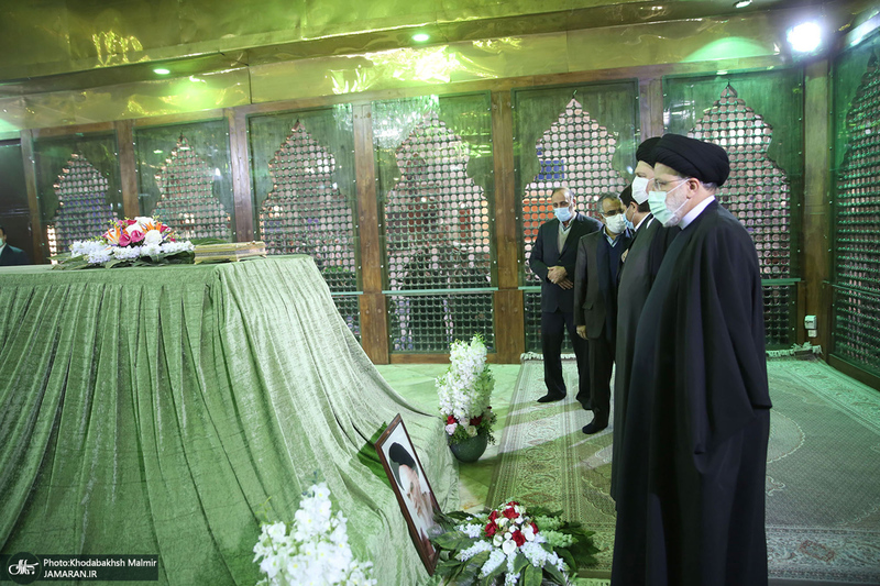 تجدید میثاق رئیس جمهور و اعضای دولت با آرمان های حضرت امام (س)