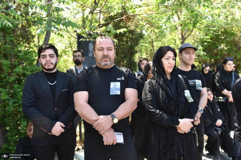 مراسم چهلمین روز درگذشت حمید هیراد در بهشت زهرا