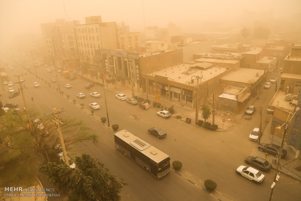 وقوع گرد و خاک برای فردا در خوزستان پیش بینی می‌شود