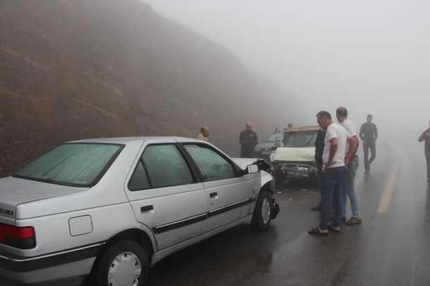 تصادف زنجیره‌ای در جاده مه‌آلود خلخال - پونل